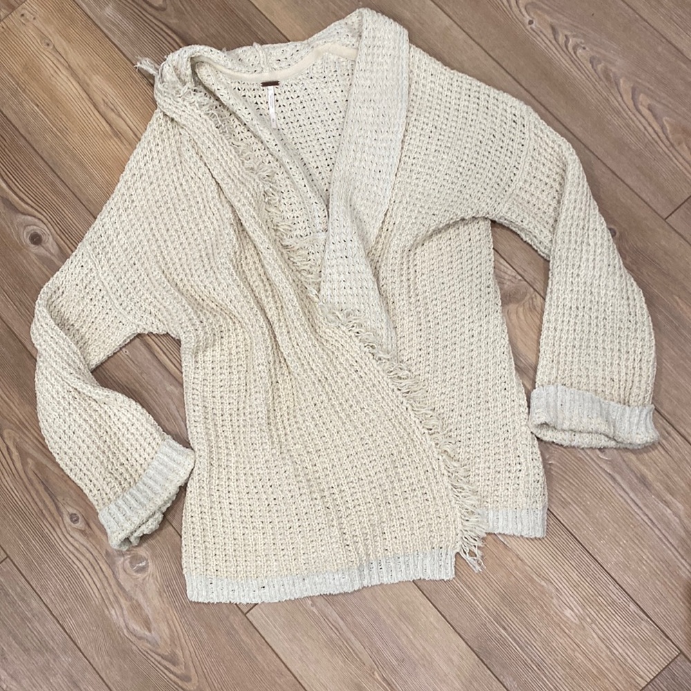 Free People knitted cardigan Size M super cute
